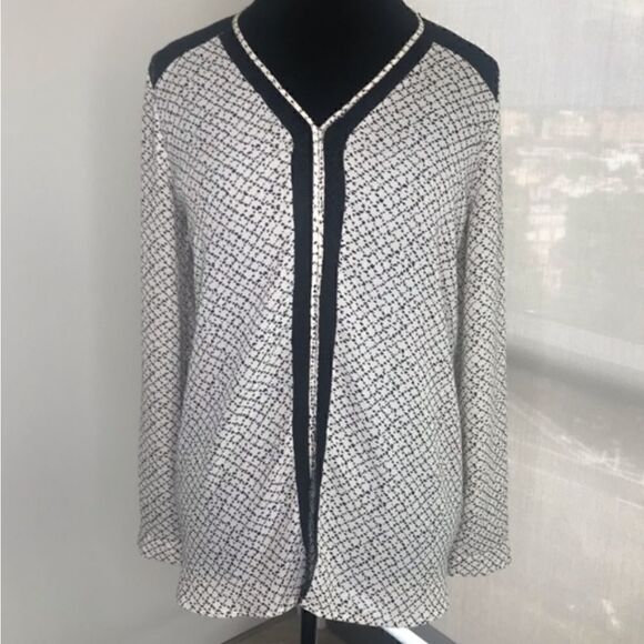 Pleione long sleeved top black & white lace - Picture 5 of 7